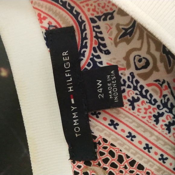 Tommy Hilfiger lace dress altered to 2x - Picture 5 of 6